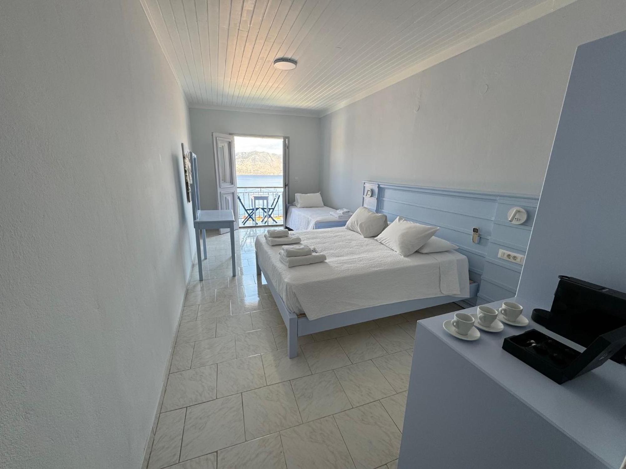 Hotel Fiona Sými Eksteriør bilde
