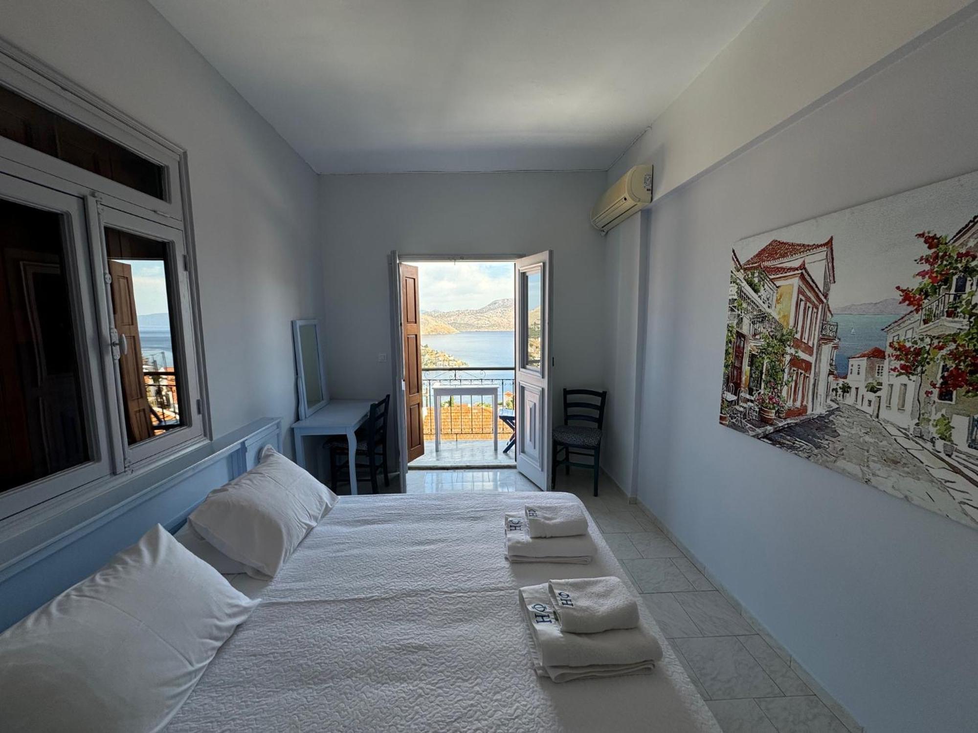 Hotel Fiona Sými Eksteriør bilde
